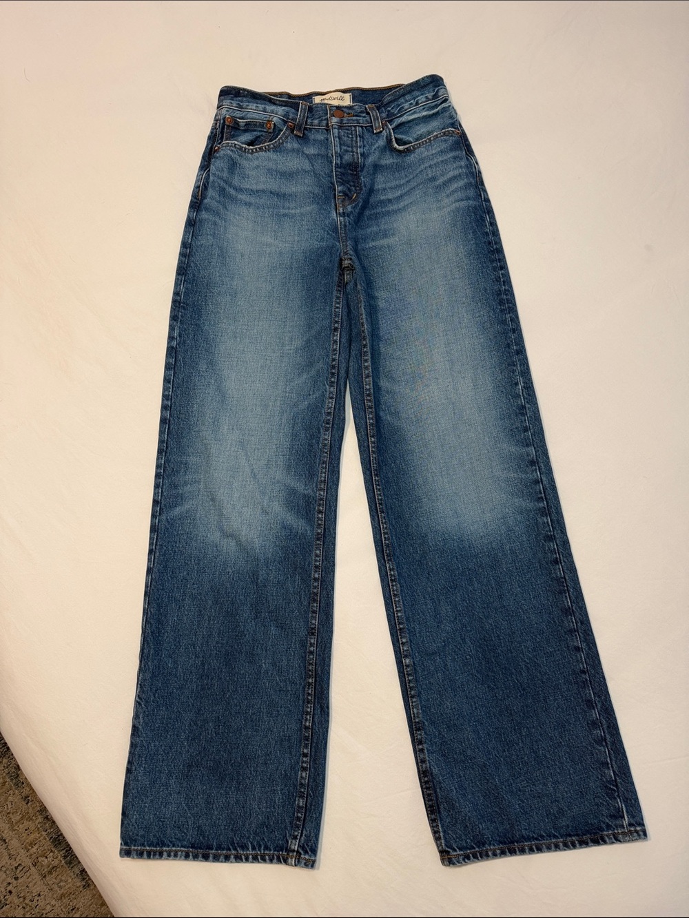 Madewell Low Slung Baggy Jean in Medium Blue Wash